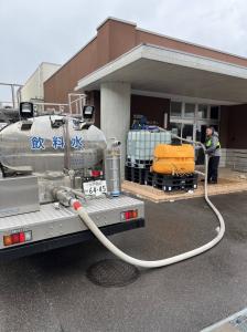志賀町 防災センターの給水活動1