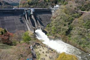 2023.3.25点検放流写真（放流2）