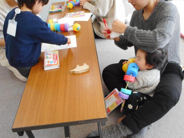 R7.2カラフルあおむし17
