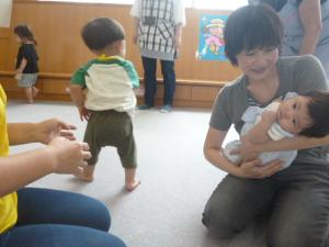 ファーストサイン興味津々